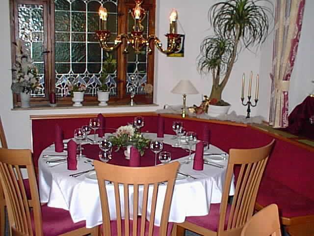 Hotel & Restaurant Zum Hirsch Romhild Buitenkant foto
